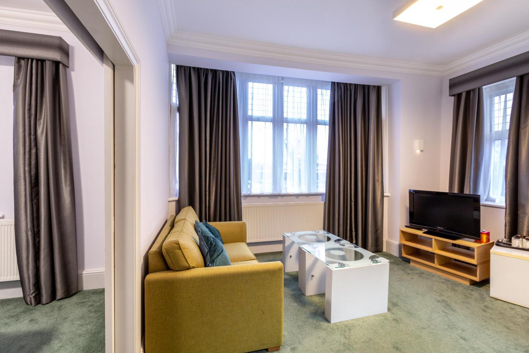London Gatwick Inn מראה חיצוני תמונה