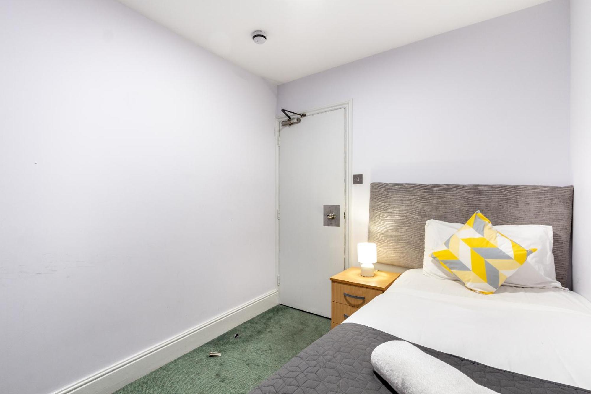 London Gatwick Inn מראה חיצוני תמונה