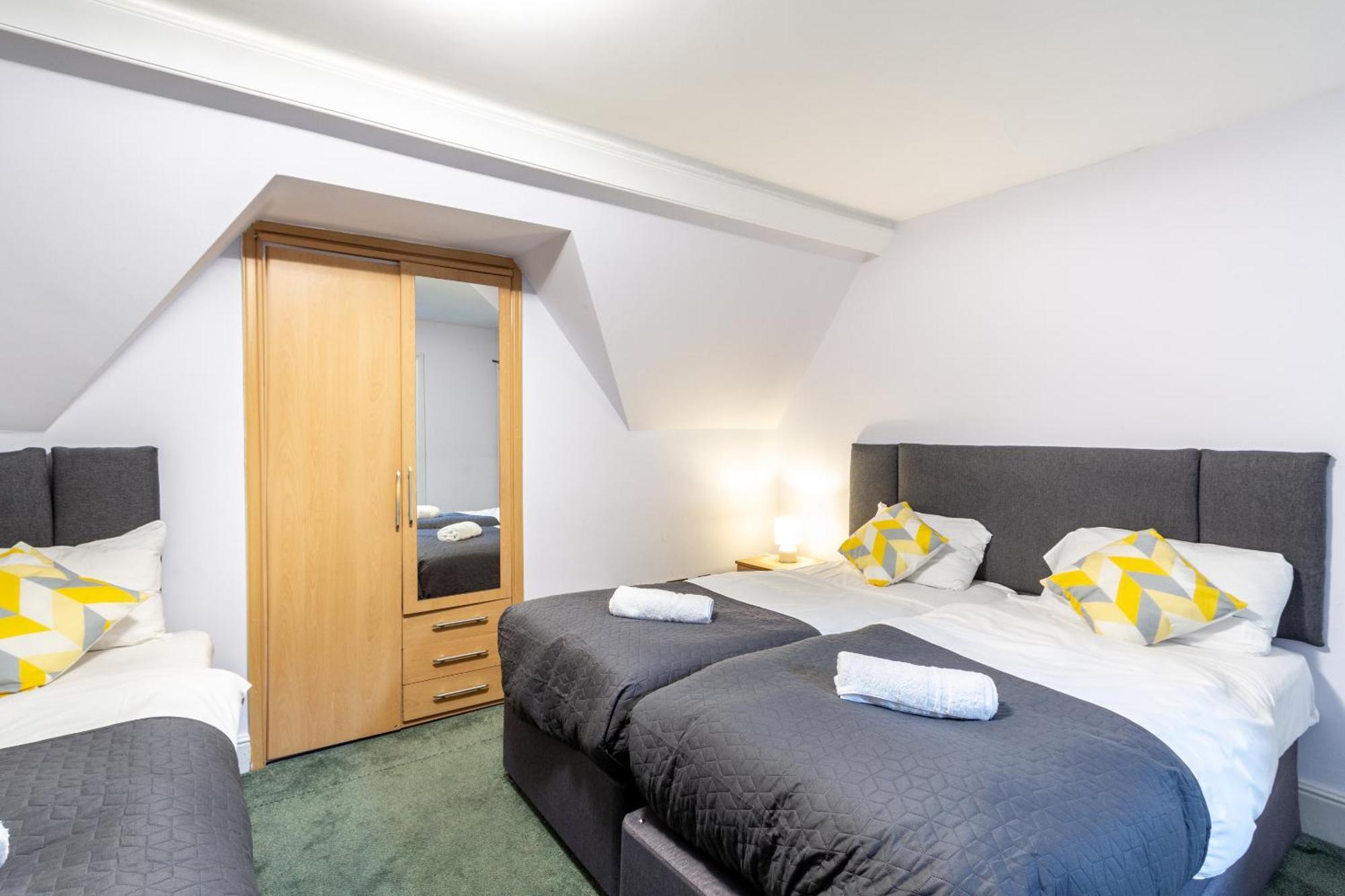 London Gatwick Inn מראה חיצוני תמונה