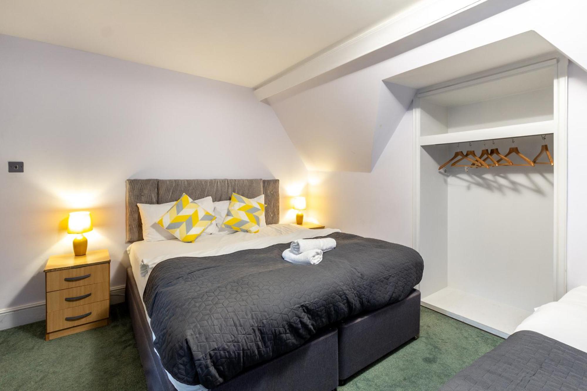 London Gatwick Inn מראה חיצוני תמונה