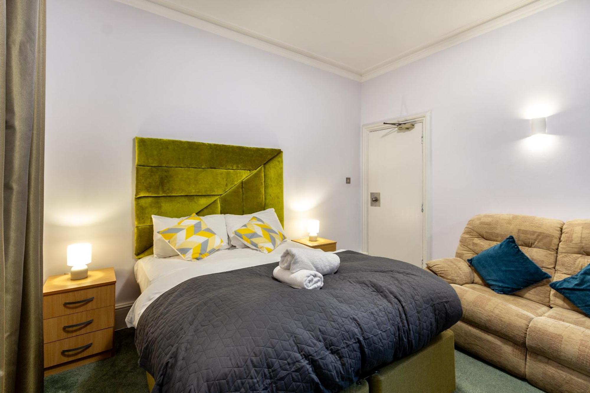 London Gatwick Inn מראה חיצוני תמונה