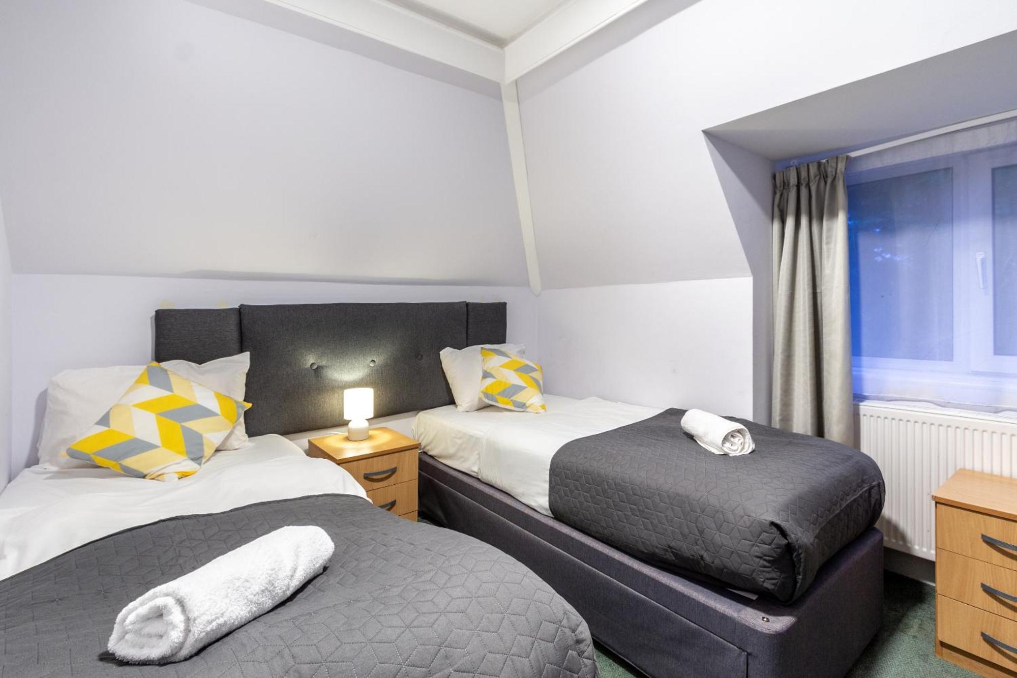 London Gatwick Inn מראה חיצוני תמונה